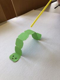 Webbild - Bastelstück "Papierraupe"